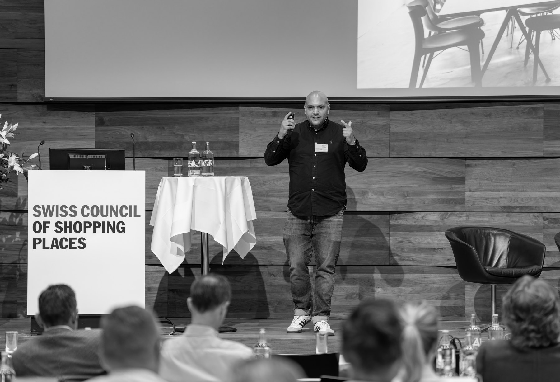 Majid Parente als Referent am Swiss Council of Shopping Places